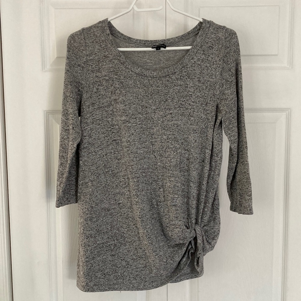 Grey three quarter sleeve top